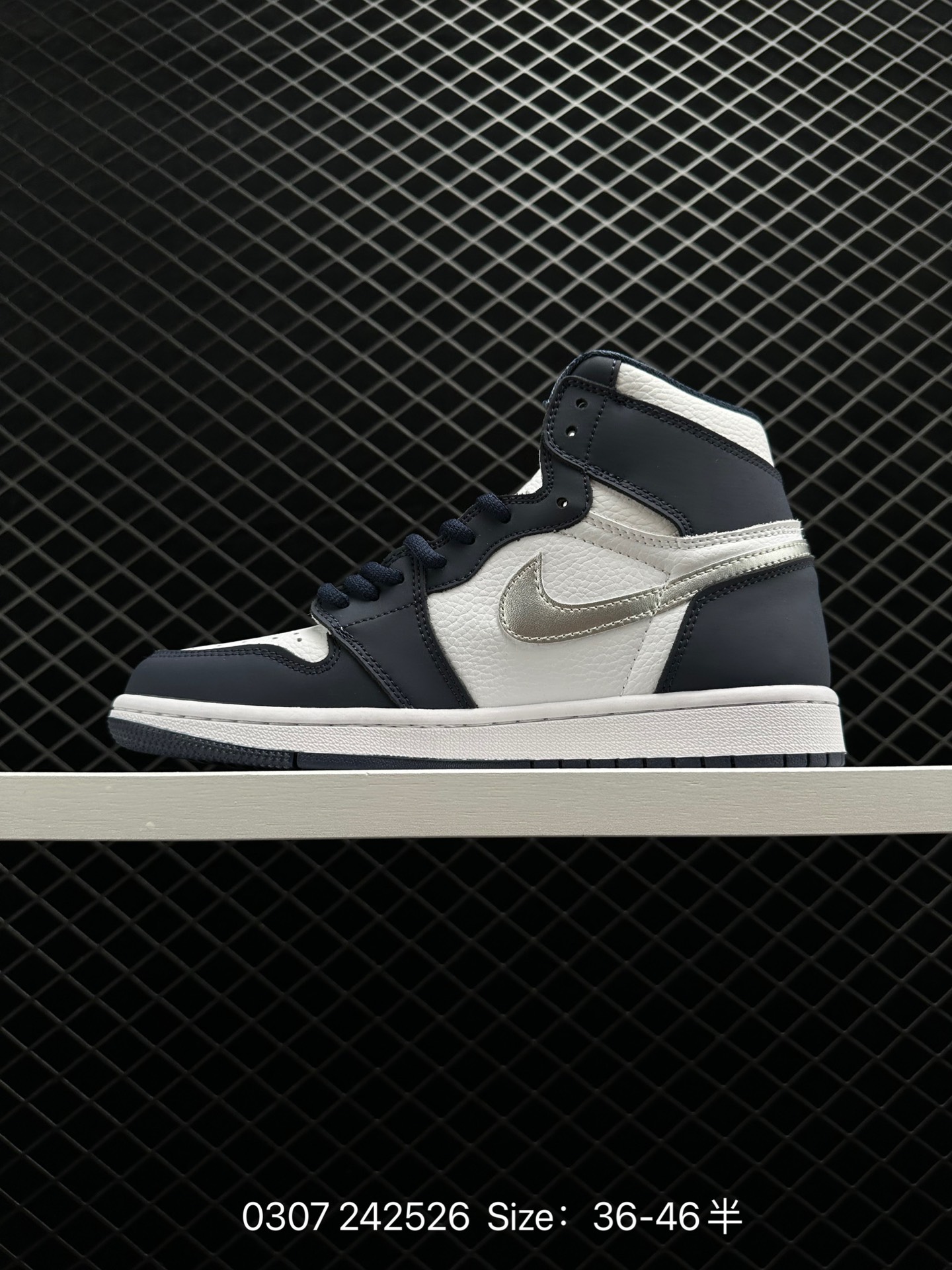 Air Jordan 1 High OG “Midnight Navy”